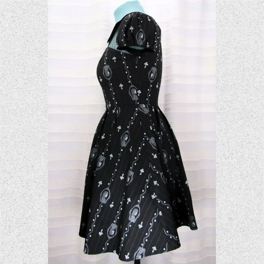 Hell Bunny Collared Gemma Mini Dress in Black Pinstripe Skull Cameo - M - Picture 6 of 10